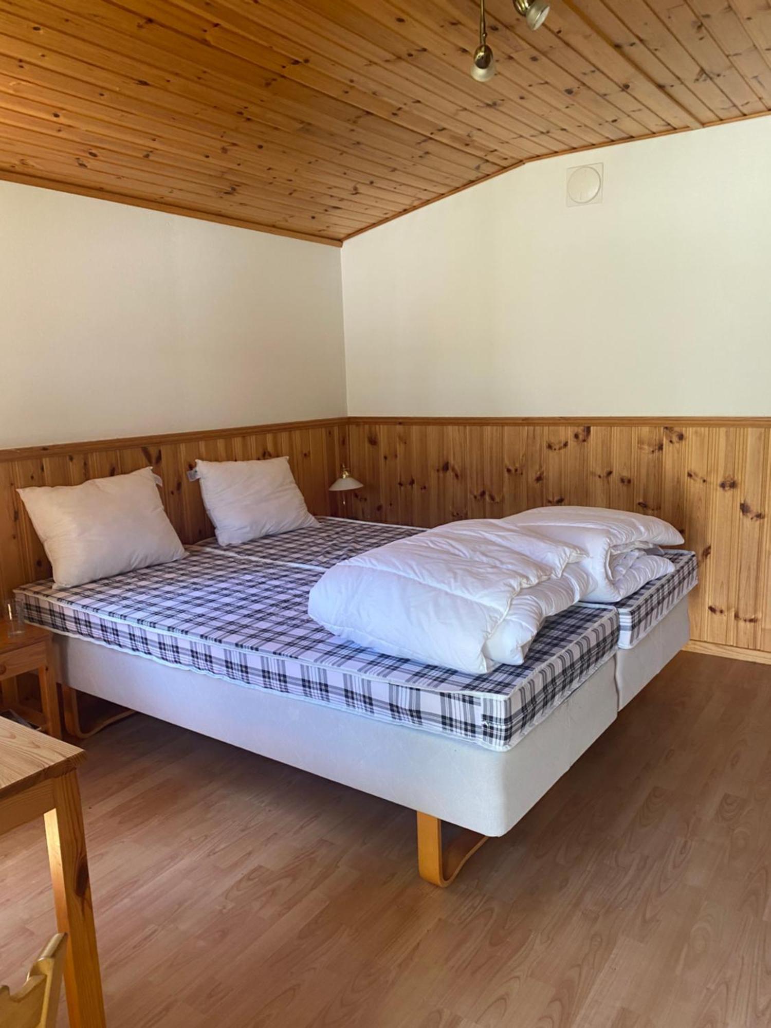 Naer Golfklubb Stugbyn Hotel Ljugarn Eksteriør billede